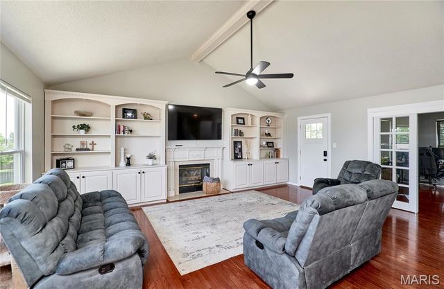 3 Floral Court, O'fallon, MO 63368