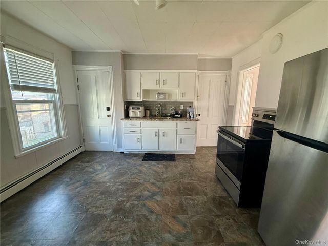 2 Charles Street 2, Poughkeepsie, NY 12601