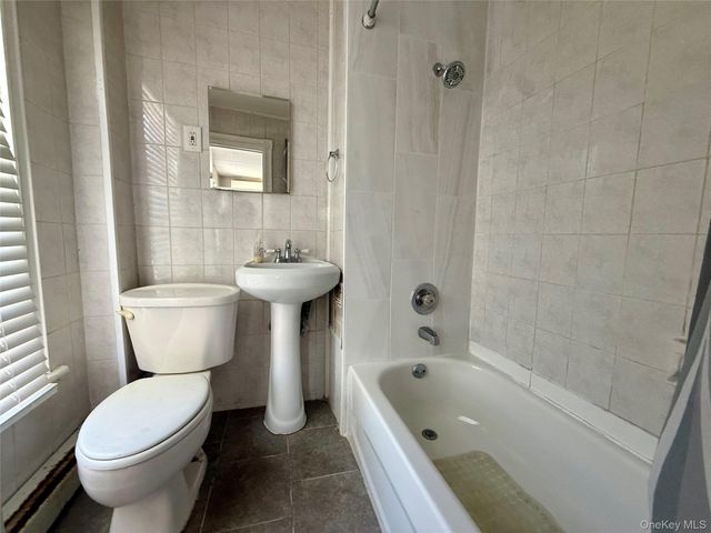 2 Charles Street 2, Poughkeepsie, NY 12601