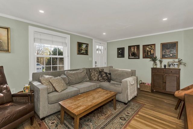 15 Devon Road, Braintree, MA 02184