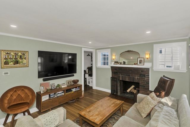 15 Devon Road, Braintree, MA 02184