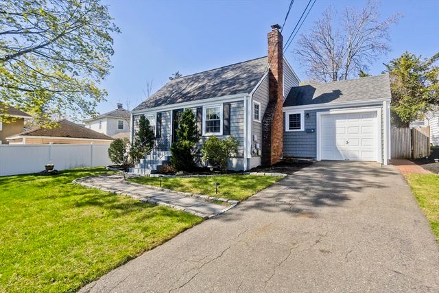 15 Devon Road, Braintree, MA 02184
