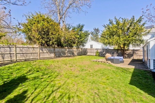 15 Devon Road, Braintree, MA 02184