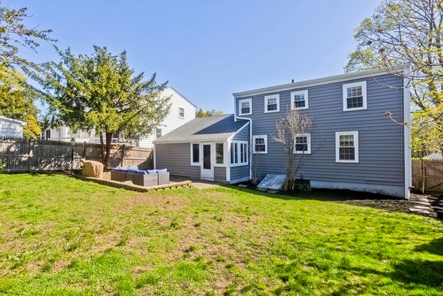 15 Devon Road, Braintree, MA 02184