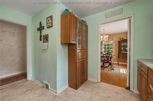1539 Hampton Road, Charleston, WV 25314
