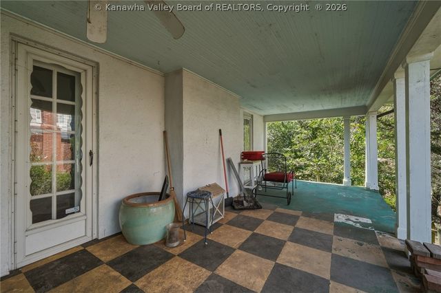 1539 Hampton Road, Charleston, WV 25314