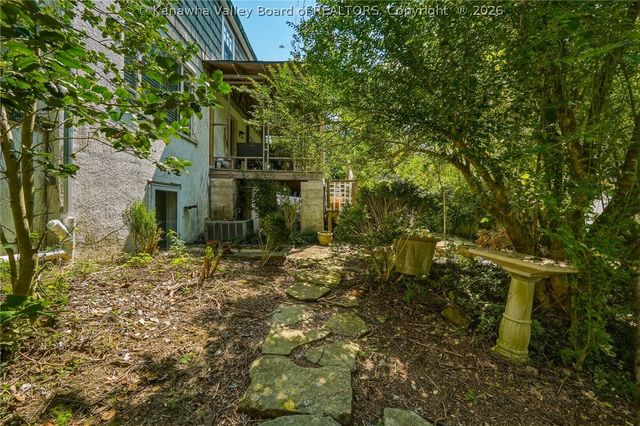 1539 Hampton Road, Charleston, WV 25314