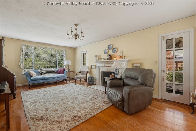 1539 Hampton Road, Charleston, WV 25314