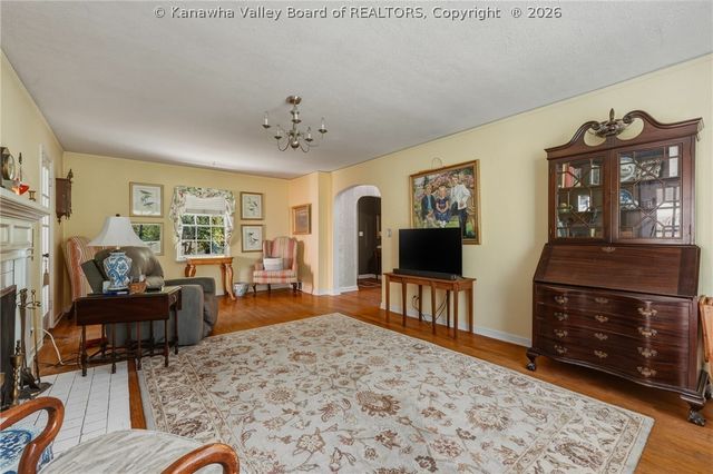 1539 Hampton Road, Charleston, WV 25314