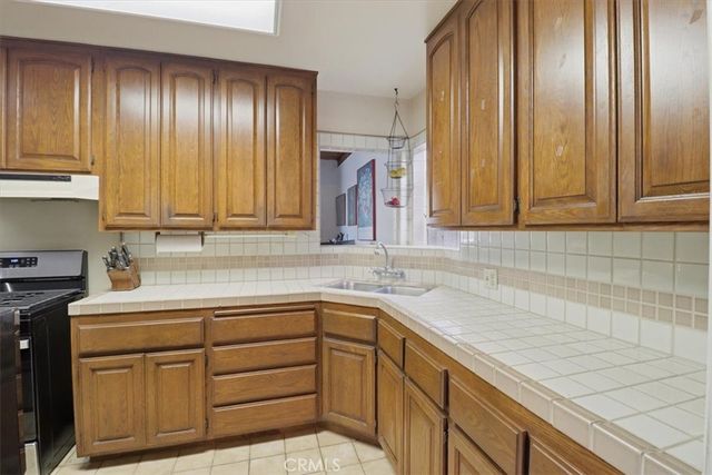 2103 Harriman A, Redondo Beach, CA 90278