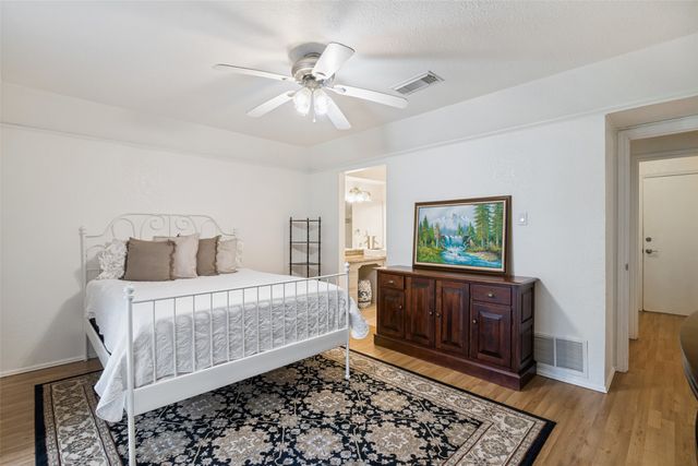 7706 Swiss Way, Rowlett, TX 75089