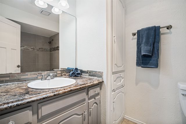 7706 Swiss Way, Rowlett, TX 75089