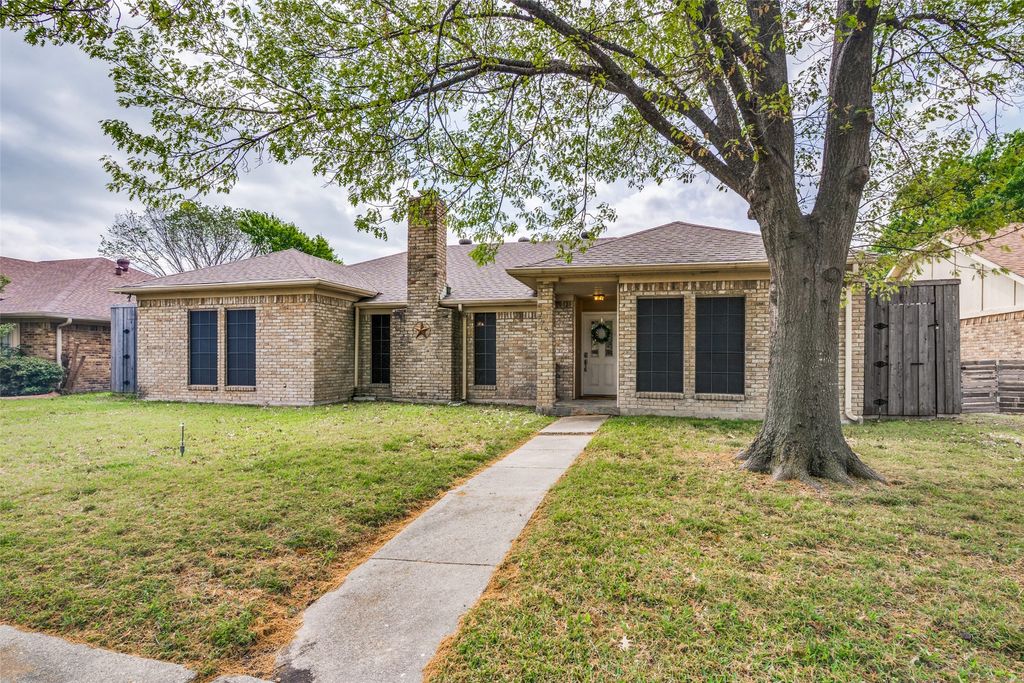 7706 Swiss Way, Rowlett, TX 75089