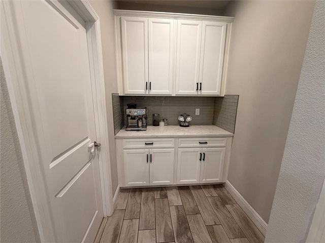 18071 AERO AVENUE, Land O Lakes, FL 34638