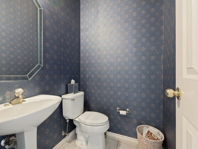 18407 Tettenhall Drive, Dallas, TX 75252