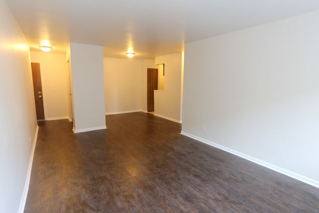 1040 W HOLLYWOOD Avenue 322, Chicago, IL 60660
