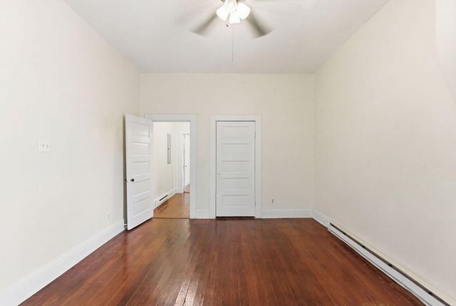 649 N Broadway, Lexington, KY 40508