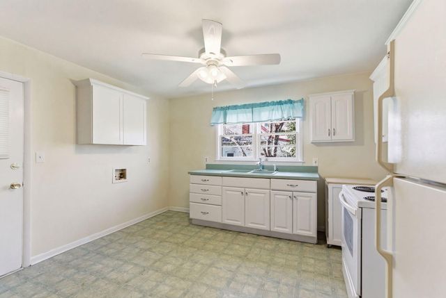 649 N Broadway, Lexington, KY 40508