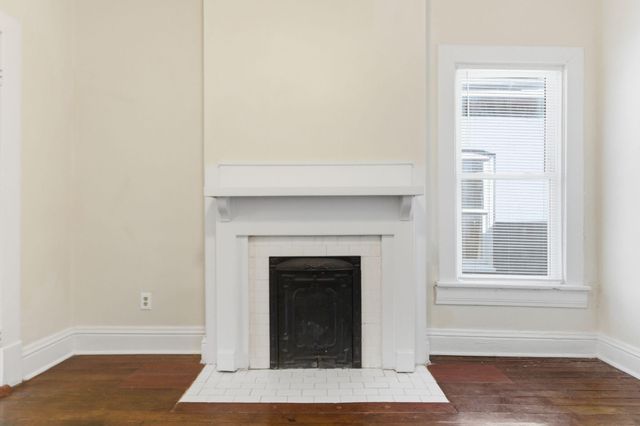 649 N Broadway, Lexington, KY 40508