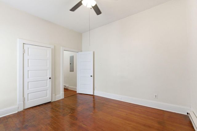 649 N Broadway, Lexington, KY 40508