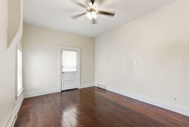 649 N Broadway, Lexington, KY 40508