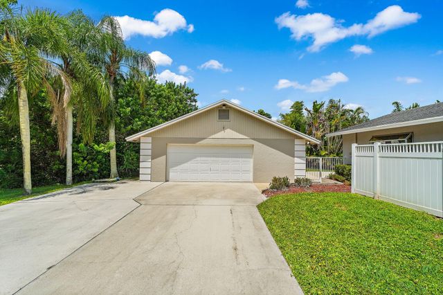 15315 78TH Drive N, Palm Beach Gardens, FL 33418