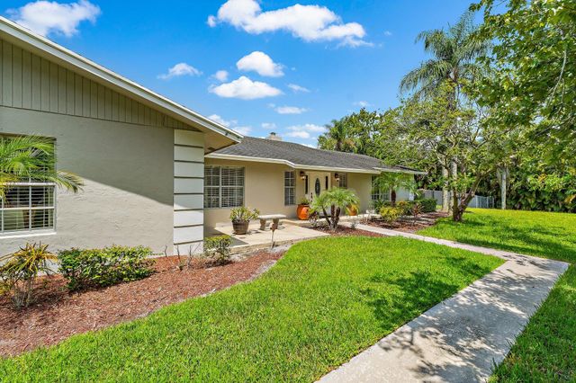 15315 78TH Drive N, Palm Beach Gardens, FL 33418