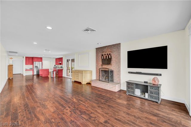 2494 Swan Lane, Las Vegas, NV 89121