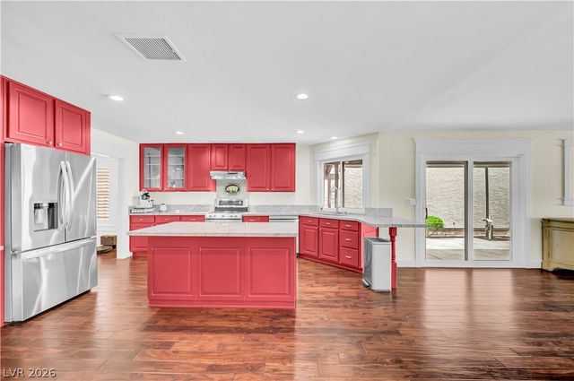 2494 Swan Lane, Las Vegas, NV 89121