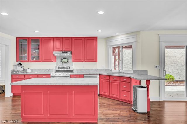 2494 Swan Lane, Las Vegas, NV 89121