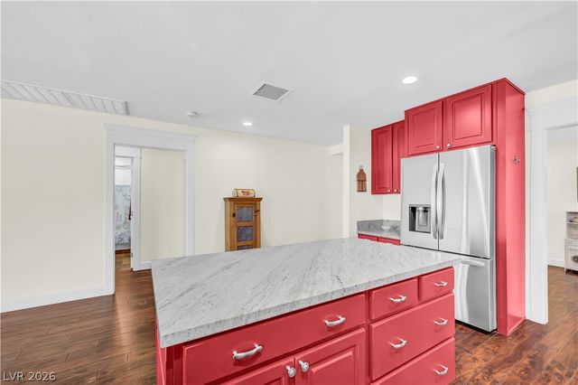 2494 Swan Lane, Las Vegas, NV 89121