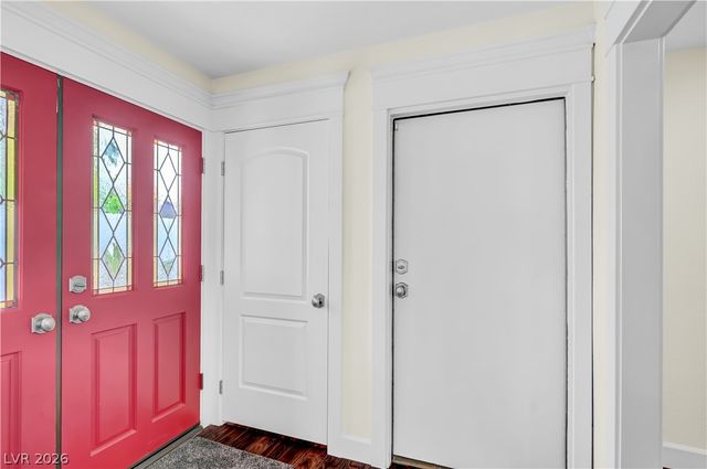 2494 Swan Lane, Las Vegas, NV 89121