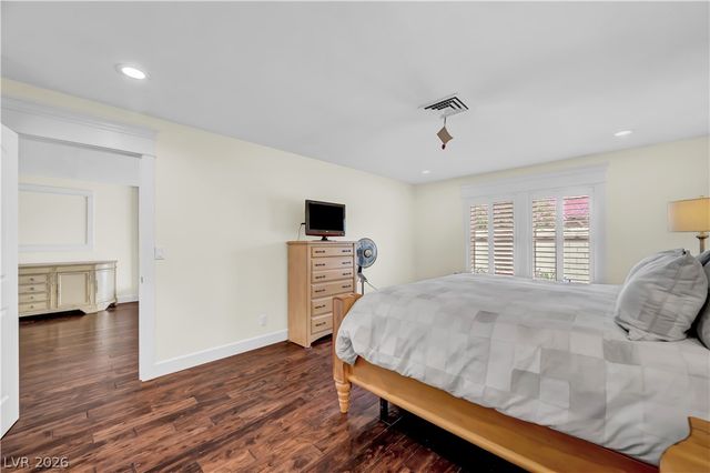 2494 Swan Lane, Las Vegas, NV 89121