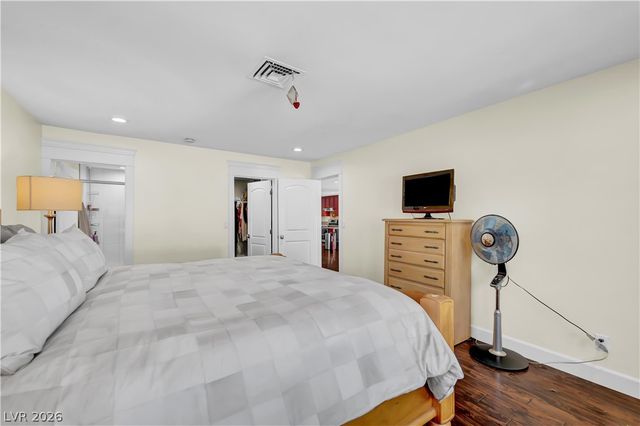 2494 Swan Lane, Las Vegas, NV 89121