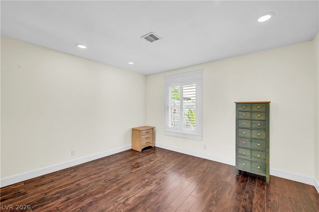 2494 Swan Lane, Las Vegas, NV 89121