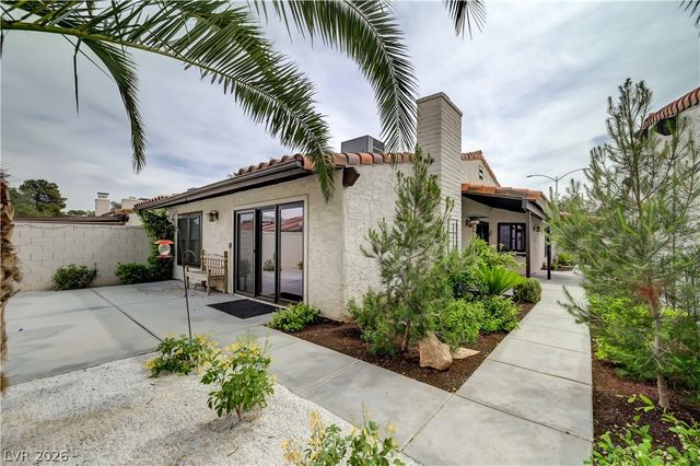 2494 Swan Lane, Las Vegas, NV 89121