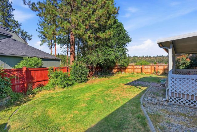 7322 W Links Ct, Nine Mile Falls, WA 99026