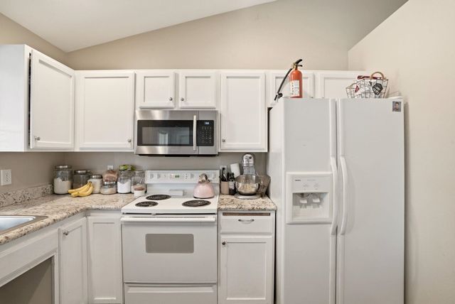 7322 W Links Ct, Nine Mile Falls, WA 99026