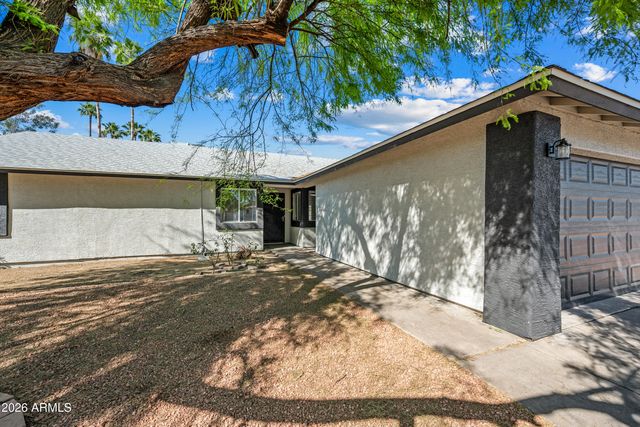 6112 W SAINT MORITZ Lane, Glendale, AZ 85306