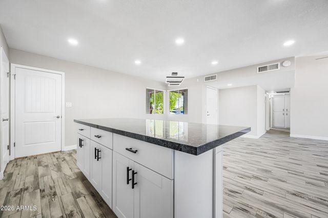 6112 W SAINT MORITZ Lane, Glendale, AZ 85306