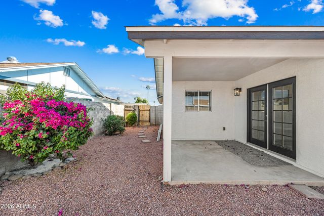 6112 W SAINT MORITZ Lane, Glendale, AZ 85306