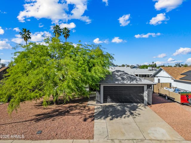 6112 W SAINT MORITZ Lane, Glendale, AZ 85306