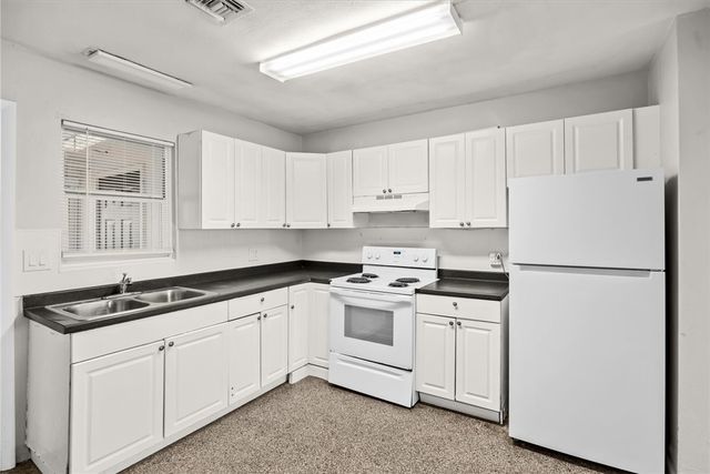 4107 18th Place 4107, Vero Beach, FL 32960