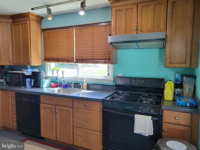 725 MAIN ST, Lumberton, NJ 08048