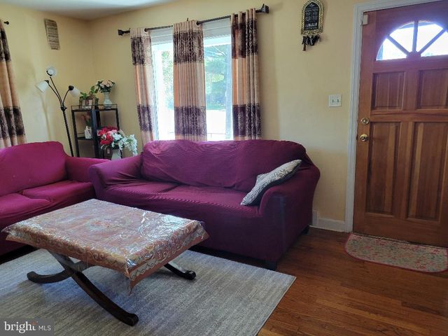 725 MAIN ST, Lumberton, NJ 08048