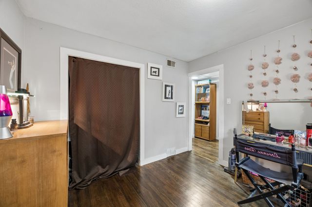 2350 Dunloe Drive, Dallas, TX 75228