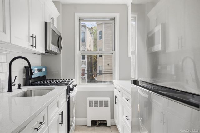 134 Ravine Avenue 3B, Yonkers, NY 10701