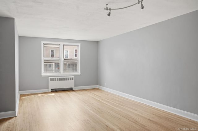 134 Ravine Avenue 3B, Yonkers, NY 10701