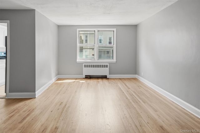 134 Ravine Avenue 3B, Yonkers, NY 10701