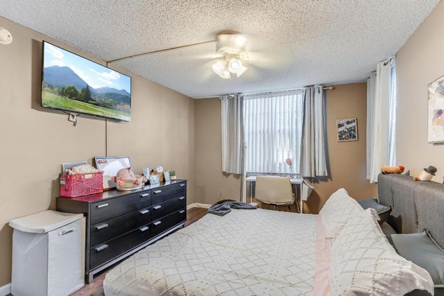 9235 Lagoon Place 302, Davie, FL 33324